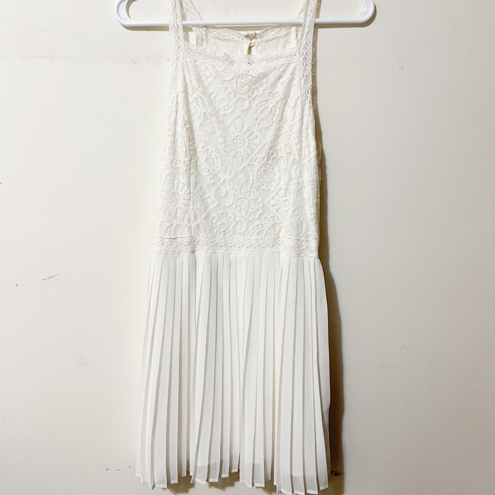 Hollister white lace dress size medium